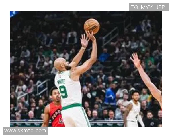 纽约尼克斯与多伦多猛龙激战正酣谁将赢得这场精彩对决